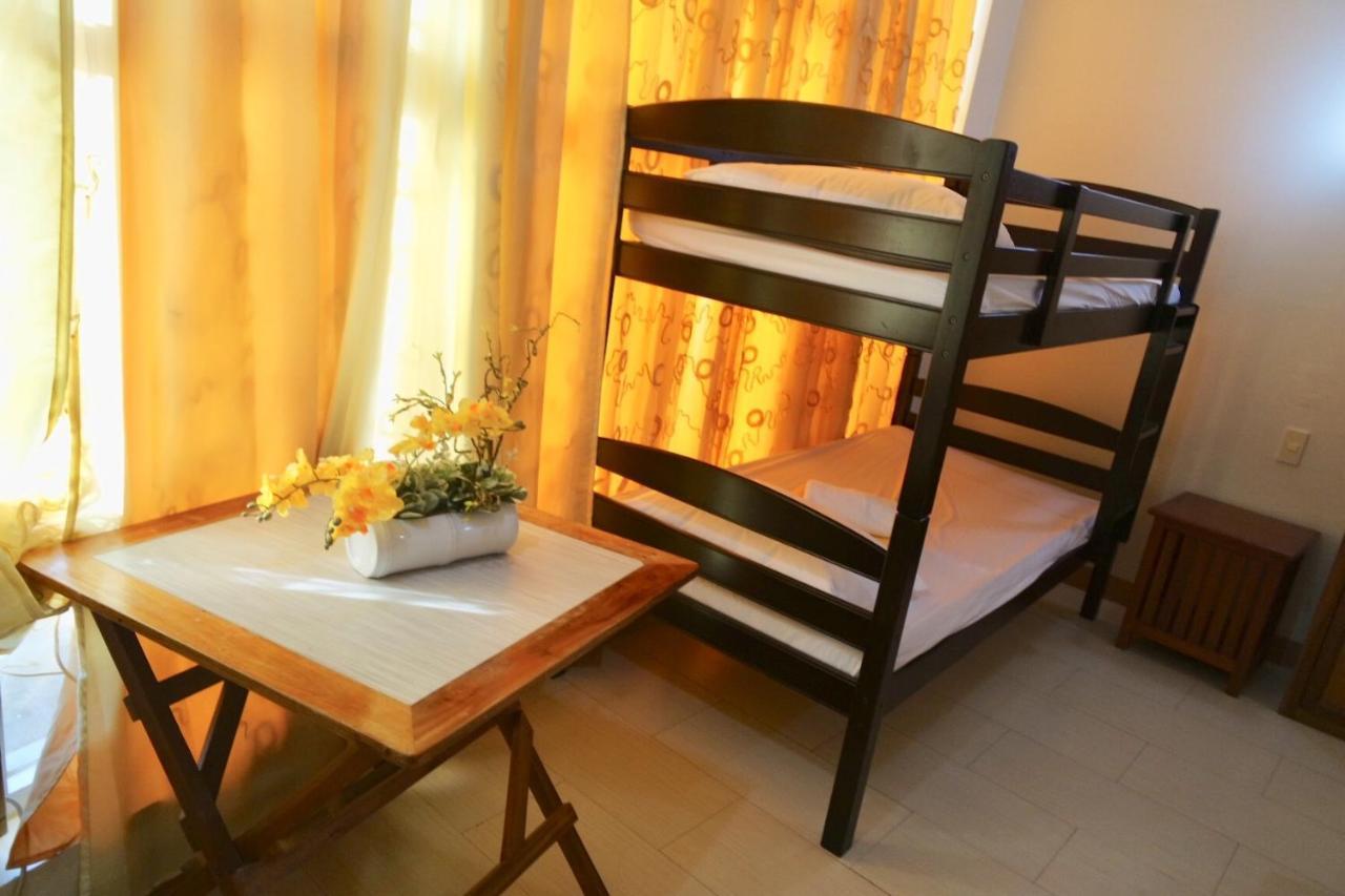 Joyful Island Hostel - Cebu City Экстерьер фото
